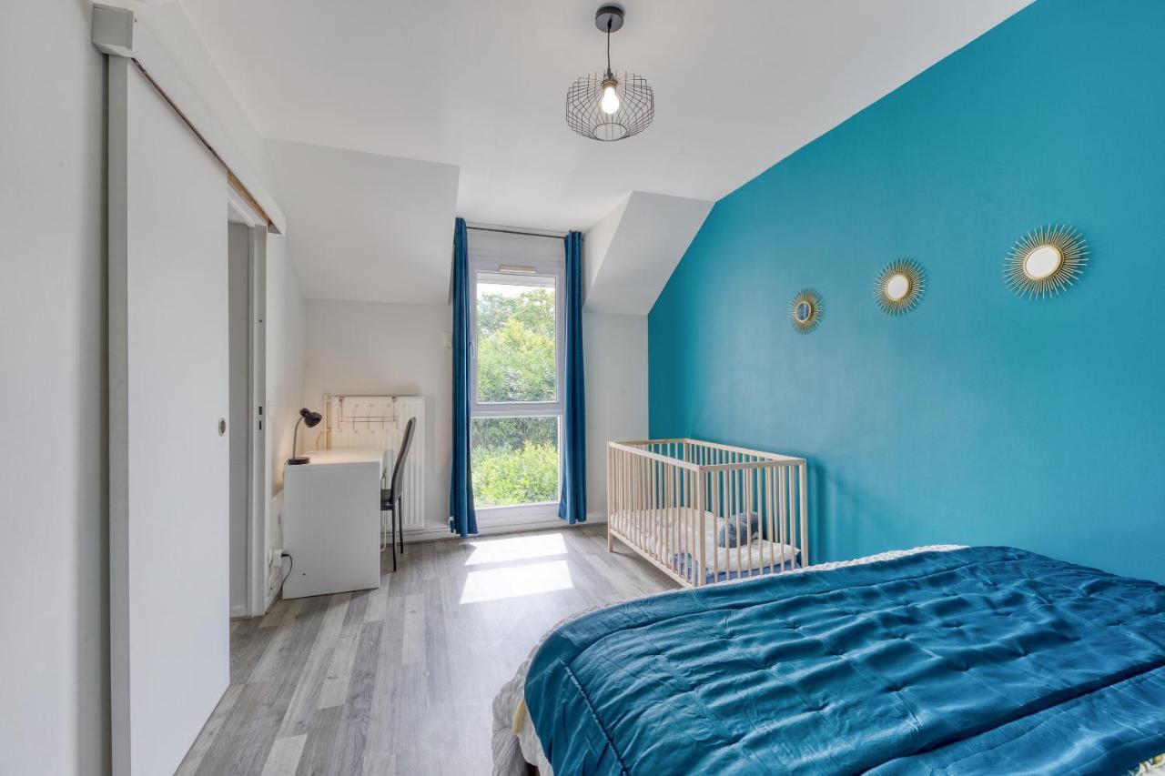 Apartment Le Garden - Ideal Famille,groupe-amis-jardin-barbecue-babyfoot-wifi Cergy