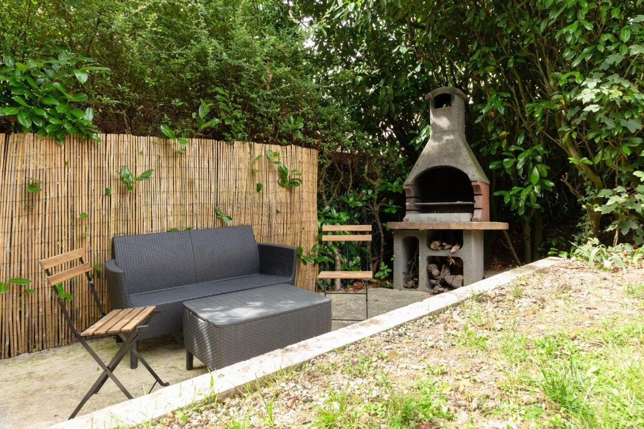Le Garden - Ideal Famille,groupe-amis-jardin-barbecue-babyfoot-wifi Apartment Cergy