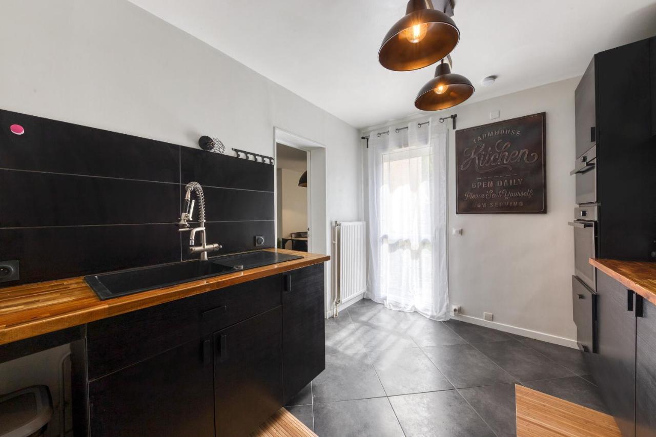 Apartment Le Garden - Ideal Famille,groupe-amis-jardin-barbecue-babyfoot-wifi *