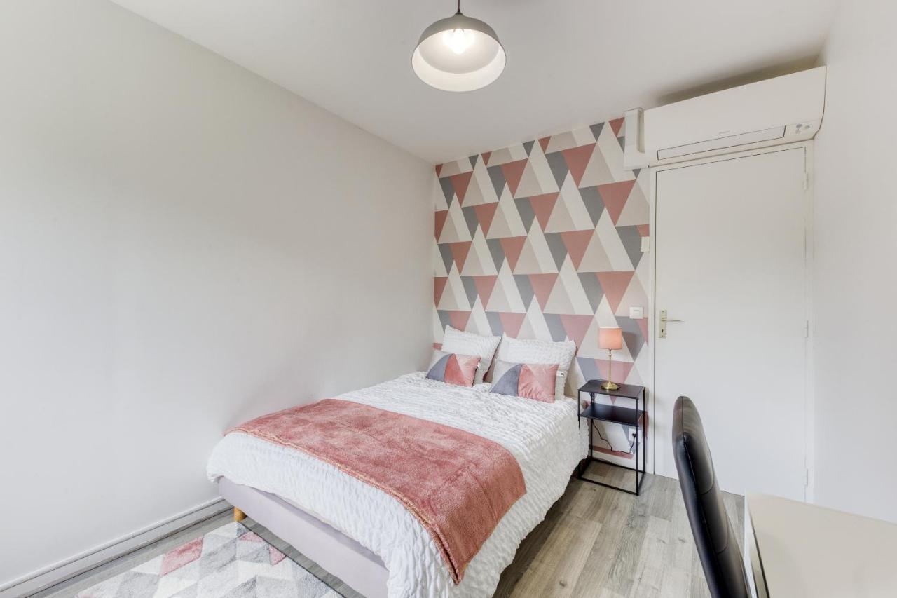 Le Garden - Ideal Famille,groupe-amis-jardin-barbecue-babyfoot-wifi Apartment *