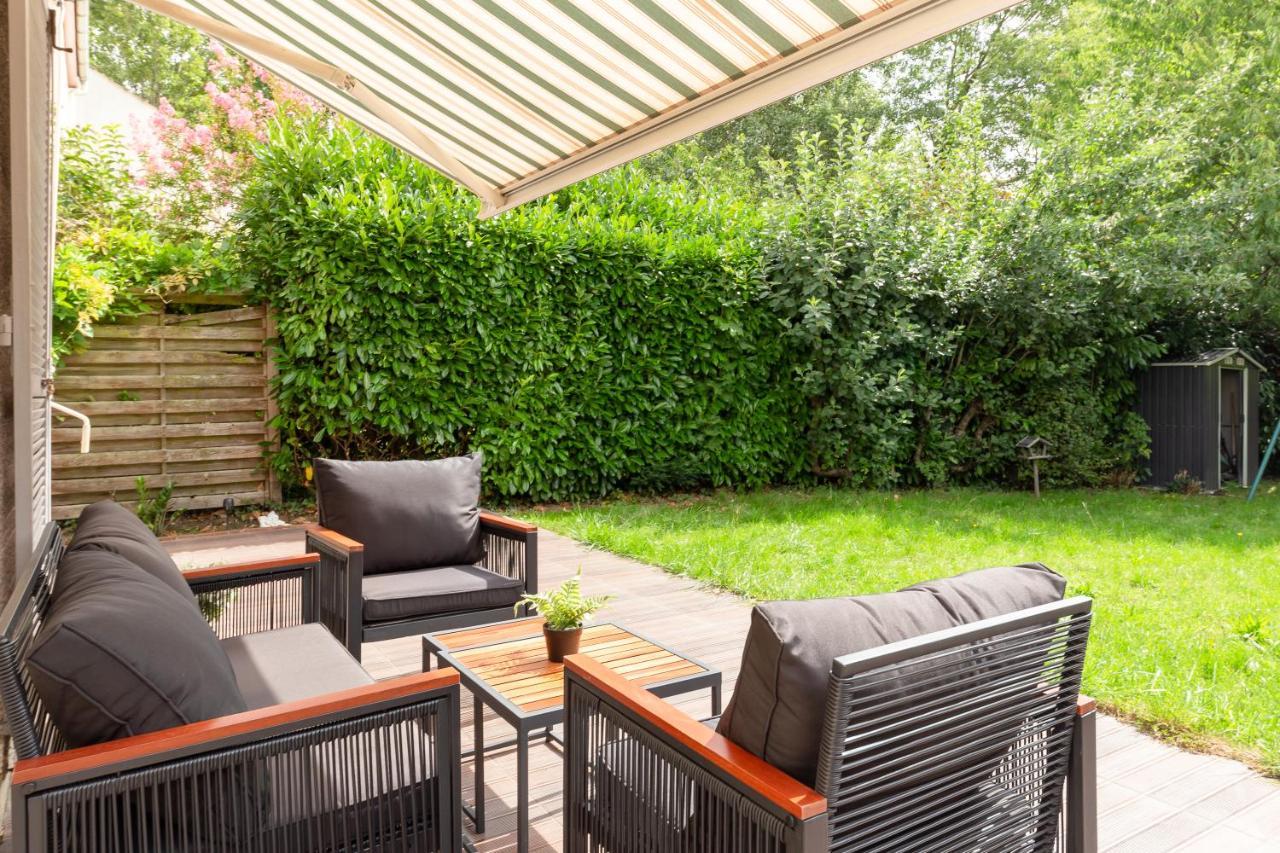 Le Garden - Ideal Famille,groupe-amis-jardin-barbecue-babyfoot-wifi Cergy